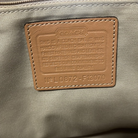 COACH purse - Picture 4 of 4